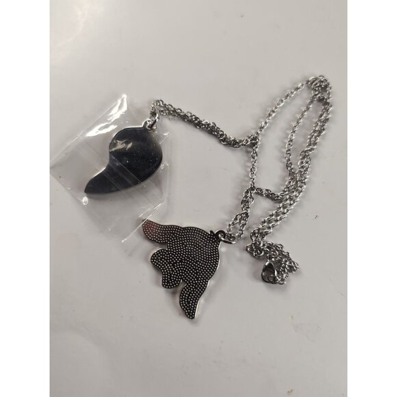 Lilo and Stitch - Stitch Necklace with BE FRIE Charm - Picture 3 of 3